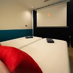Appartement Roma Divine Cinéma Et Jardin Nîmes