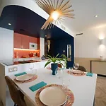 Roma Divine Cinéma Et Jardin Appartement Nîmes