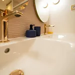 Appartement Roma Divine Cinema Et Jardin Nîmes