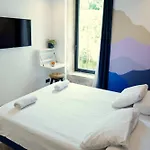 Roma Divine Cinéma Et Jardin Appartement Nîmes
