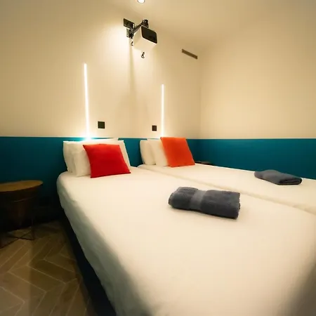 Roma Divine Cinema Et Jardin