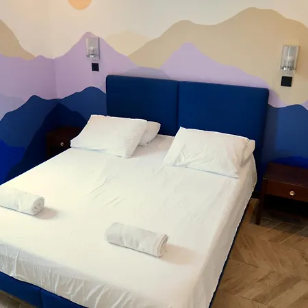 Roma Divine Cinema Et Jardin