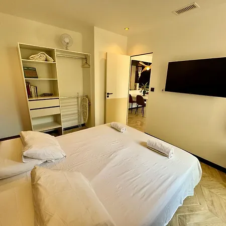 Roma Divine Cinema Et Jardin